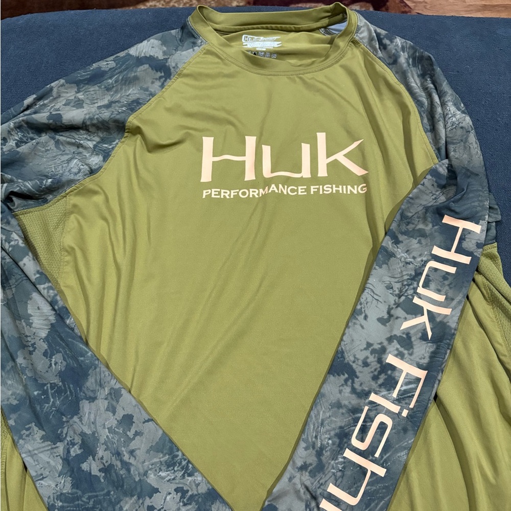 Huk Men's Performance Fishing Shirt - Olive and Blue Camo